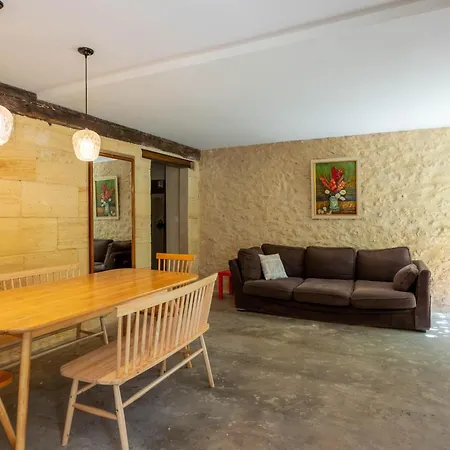 Holiday home Maison De Caractere & Piscine - Proche Saint-emilion *