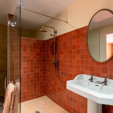 Holiday home Maison De Caractere & Piscine - Proche Saint-emilion