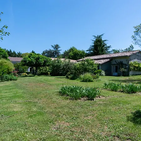 Holiday home Maison De Caractere & Piscine - Proche Saint-emilion